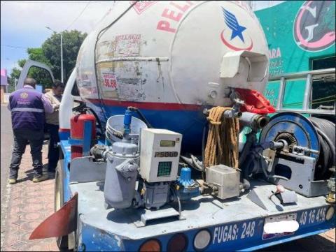 Ayuntamiento de Apetatitlán realiza operativos a unidades que distribuyen gas LP imagen 7