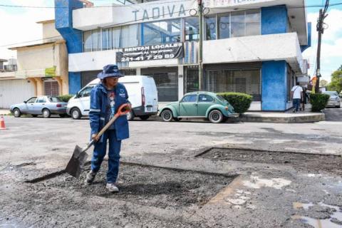 Cuadrillas especiales se encuentran bacheando diferentes calles de Apizaco imagen 3