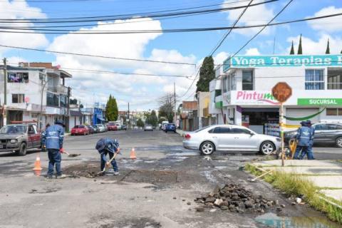 Cuadrillas especiales se encuentran bacheando diferentes calles de Apizaco imagen 6