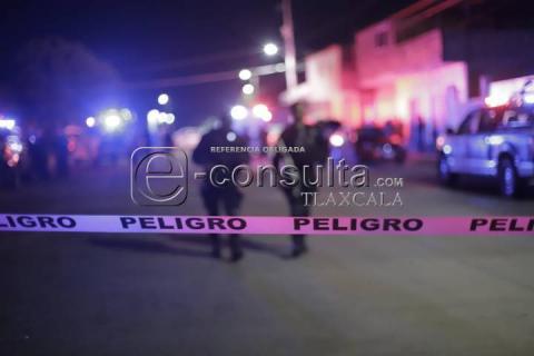 Asesinan a dos hombres al interior de su vivienda tras intento de asalto en Tlaltelulco imagen 5