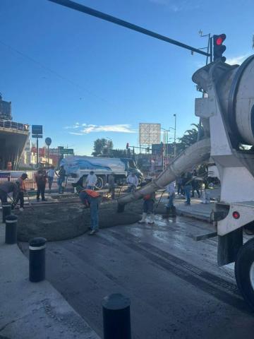 Continúan los trabajos de bacheo y pavimentación en calles de Apizaco imagen 2