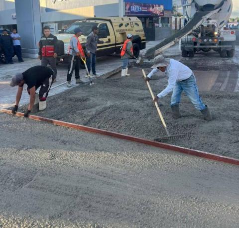 Continúan los trabajos de bacheo y pavimentación en calles de Apizaco imagen 1