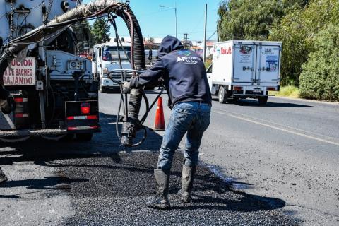 Continúan trabajos de bacheo en Apizaco imagen 3