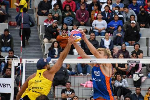 Gran ambiente se vivió durante el partido de voleibol en Apizaco imagen 7