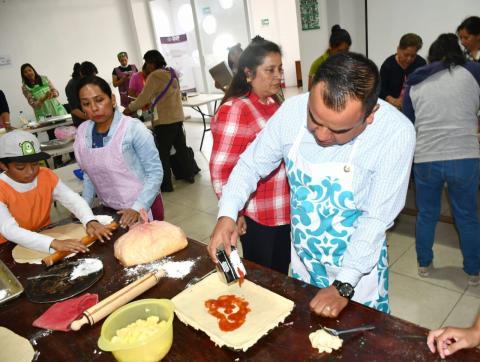 Un éxito el taller de cocina tradicional, nutritiva, creativa y repostería en Apetatitlán imagen 3