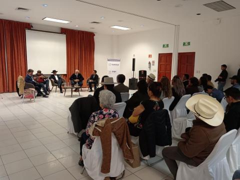 Asiste a la presentación de libros taurinos en el marco de “Tlaxcala, La Feria De Ferias 2023” imagen 1
