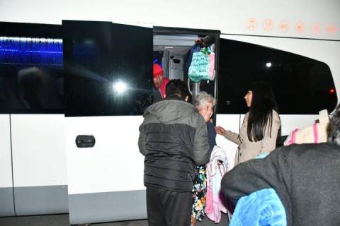 Apapachan a decenas de abuelos en Apetatitlán imagen 13