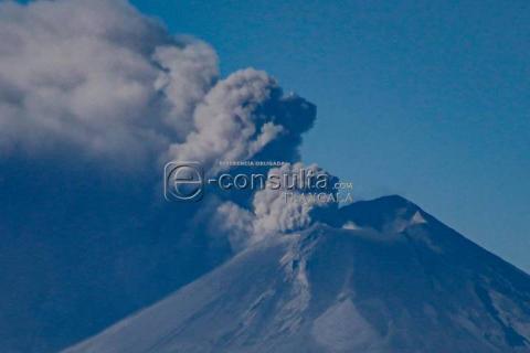 Continúa actividad del volcán Popocatépetl imagen 2