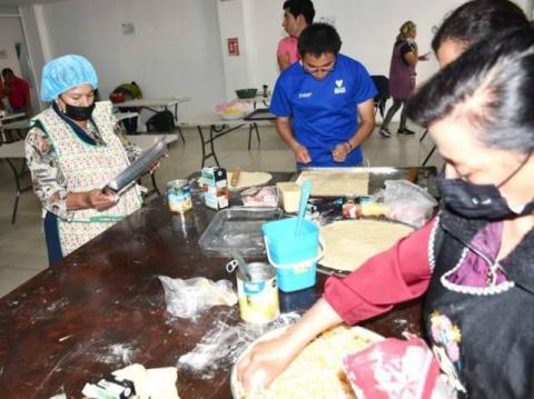 Gran éxito el taller de cocina tradicional, nutritiva, creativa y repostería en Apetatitlán imagen 3
