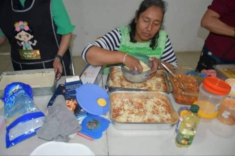 Gran éxito el taller de cocina tradicional, nutritiva, creativa y repostería en Apetatitlán imagen 6