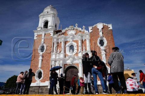 Feligreses de Atlangatepec, exigen cuentas a su párroco imagen 3