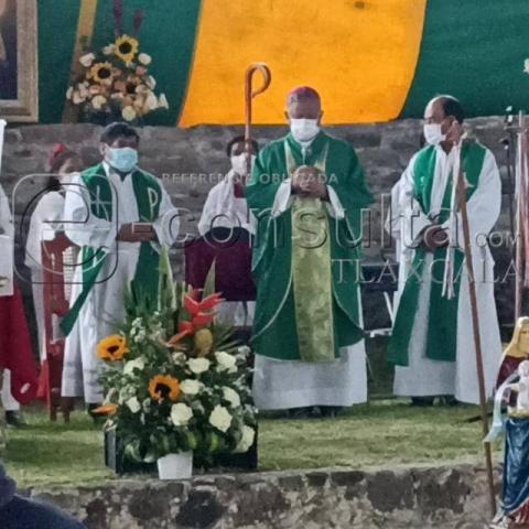 Feligreses de Atlangatepec piden al Obispo, se realice cambio de sede parroquial imagen 3