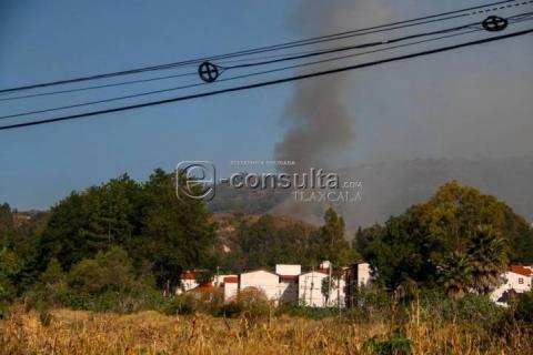Continúa mala calidad del aire por incendio en relleno sanitario de Panotla imagen 5