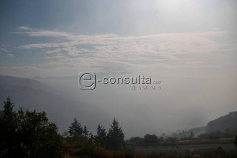 Continúa mala calidad del aire por incendio en relleno sanitario de Panotla imagen 6