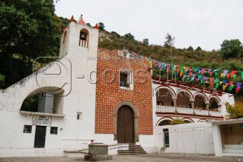 Aspectos del exterior de la iglesia de Nuestra Señora de la Defensa, Panotla imagen 8