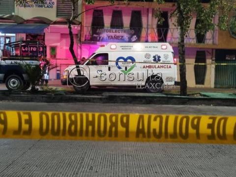 Policía municipal de Apizaco detona arma de fuego y mata a un hombre al interior de negocio imagen 1