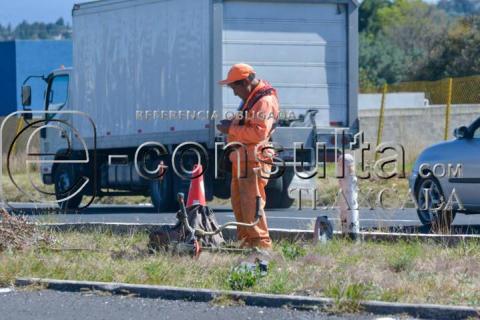 Mantenimiento Carretero: Jardineras en la Autopista San Martín - Tlaxcala imagen 3