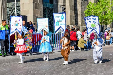 Realizan el desfile del Día de la Primavera y Día Mundial del Agua en Apizaco imagen 6
