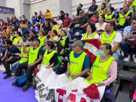 Familias de toda la república viajan a Tlaxcala para motivar a jugadores de tenis de mesa imagen 3