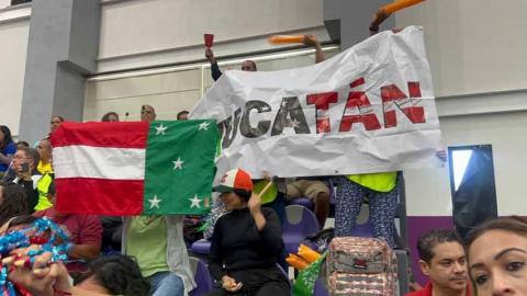 Familias de toda la república viajan a Tlaxcala para motivar a jugadores de tenis de mesa imagen 2