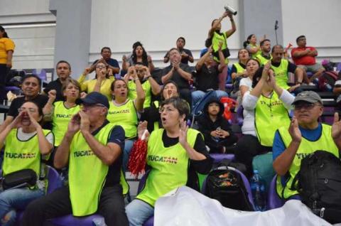Familias de toda la república viajan a Tlaxcala para motivar a jugadores de tenis de mesa imagen 1