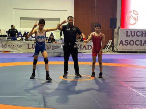 Ganan gladiadores tlaxcaltecas dos bronces más en luchas asociadas de la Olimpiada Nacional imagen 2