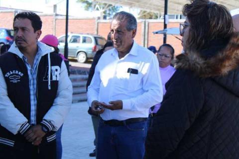 Atlangatepec fortalece su infraestructura municipal con entrega de maquinaria y vehículo imagen 13