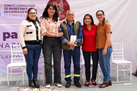 Entregan en Tlaxco armazones de lentes para mejorar salud visual de 800 personas imagen 4