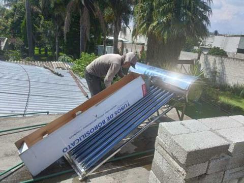 60 familias beneficiarias de calentadores solares imagen 2