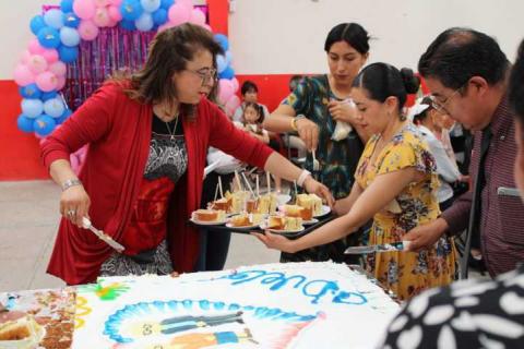 Atlangatepec honra a sus abuelitos con gran celebración en el Auditorio Beatriz Paredes Rangel imagen 28