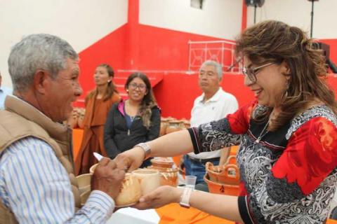 Atlangatepec honra a sus abuelitos con gran celebración en el Auditorio Beatriz Paredes Rangel imagen 21