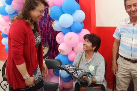 Atlangatepec honra a sus abuelitos con gran celebración en el Auditorio Beatriz Paredes Rangel imagen 17