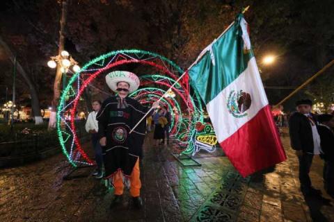 Tlaxcala celebra el CCXV Aniversario del Inicio de la Independencia de México imagen 9