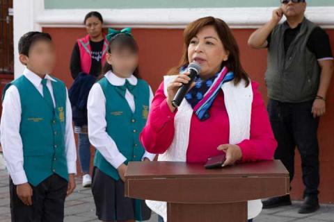 Realizan ceremonia de honores a los símbolos patrios con la participación de la escuela Primaria “Huamantla Heroica” imagen 2