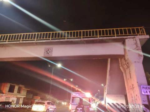 Policía Municipal de La Magdalena Tlaltelulco, atiende reporte de intento de suicidio de una menor imagen 1