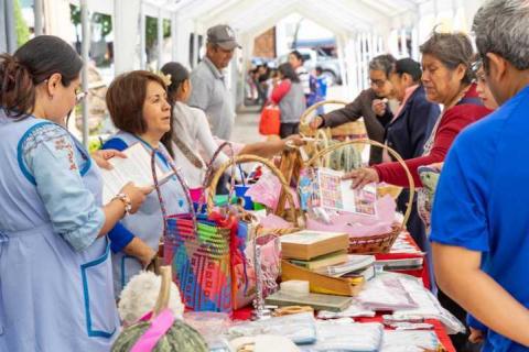 Huamantla revive sus raíces con el tradicional Tianguis del Trueque en el Parque Juárez imagen 6