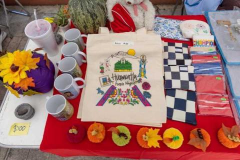 Huamantla revive sus raíces con el tradicional Tianguis del Trueque en el Parque Juárez imagen 4