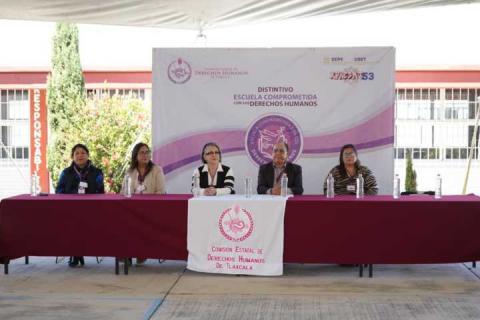 Recibió Secundaria Técnica 53 “Matlalcueyetl” de Apizaco distintivo “Escuela comprometida con los derechos humanos” imagen 2