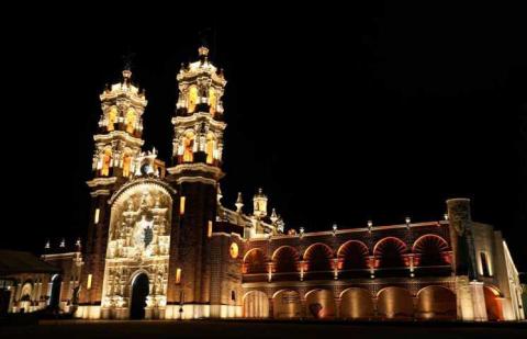 La Basílica de Ocotlán resplandece con nueva iluminación arquitectónica imagen 1