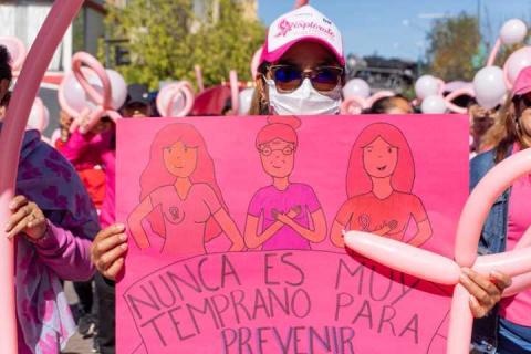 El Alcalde Javier Rivera y la Cuarta Regidora Adriana Ramírez promueven la lucha contra el Cáncer de Mama imagen 1