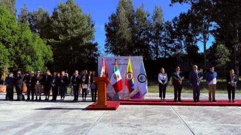 Fortalecen México y Colombia lazos académicos y culturales durante ceremonia cívica en SEPE-USET imagen 5
