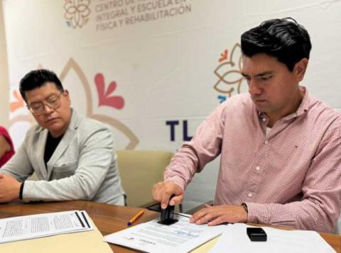 Tlaxco firma convenio de colaboración con el CRI-Escuela imagen 4