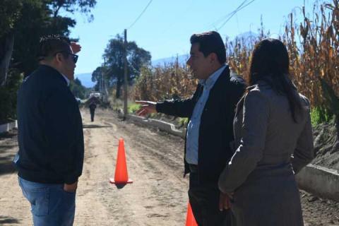 Inicia construcción de pavimento de adoquín en San Lucas Tlacochcalco  imagen 3