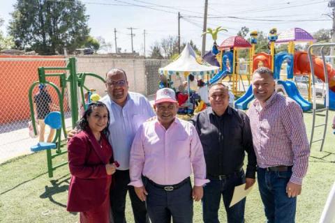 Javier Rivera y Valentín Larios entregan obras que mejoran la movilidad y el bienestar en Guadalupe Texcalac imagen 5