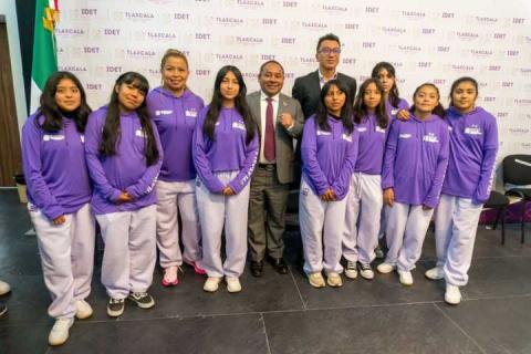 Javier Rivera impulsa con orgullo al primer equipo femenil juvenil apizaquense rumbo a los Juegos Nacionales Populares 2025 imagen 4