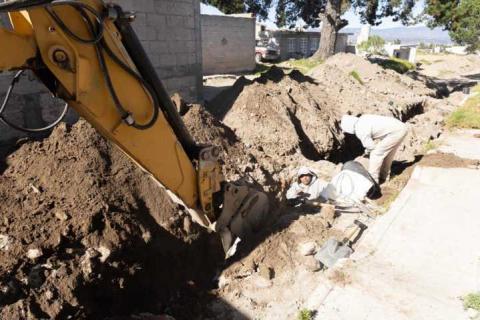 Inicia rehabilitación de drenaje sanitario en El Pueblo de la Cruz para mejorar condiciones de vida y salud imagen 4