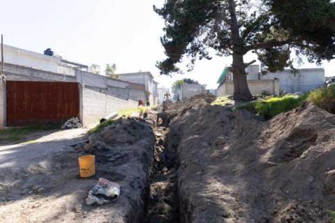 Inicia rehabilitación de drenaje sanitario en El Pueblo de la Cruz para mejorar condiciones de vida y salud imagen 2