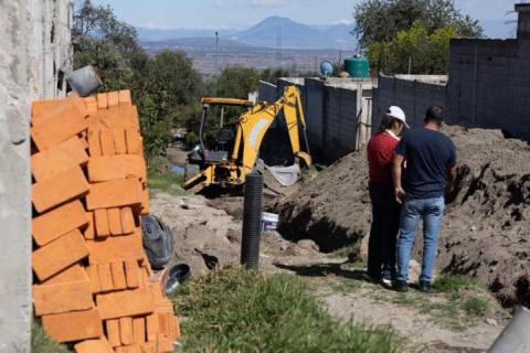 Continúa la construcción de la Red de Drenaje Sanitario en la comunidad de Los Pilares imagen 2