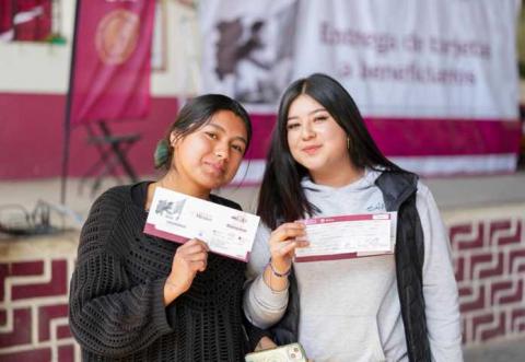 Entrega Bienestar Federal 1,630 medios de pago a jóvenes tlaxcaltecas imagen 2