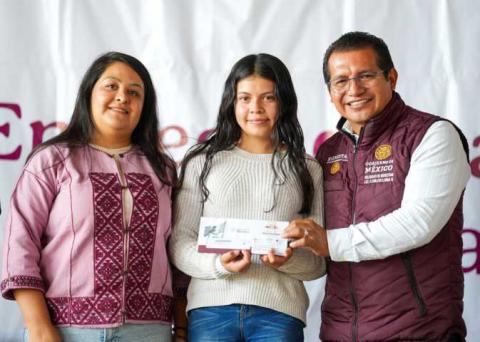Entrega Bienestar Federal 1,630 medios de pago a jóvenes tlaxcaltecas imagen 3